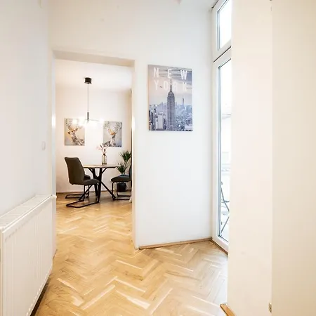Comfortable, Balcony Apartment - Quick Access To Vienna'S Old Centre Extérieur photo