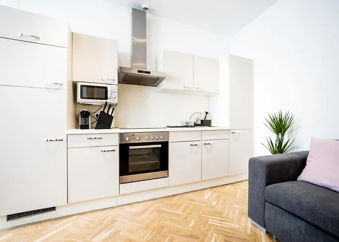 Comfortable, Balcony Apartment - Quick Access To Vienna\'S Old Centre